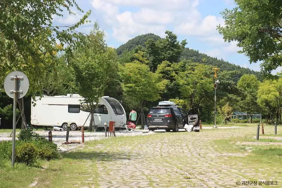 괴산 캠핑장 — 화양·쌍곡 계곡, 괴강 강변, 공공 야영장 지역별 정리