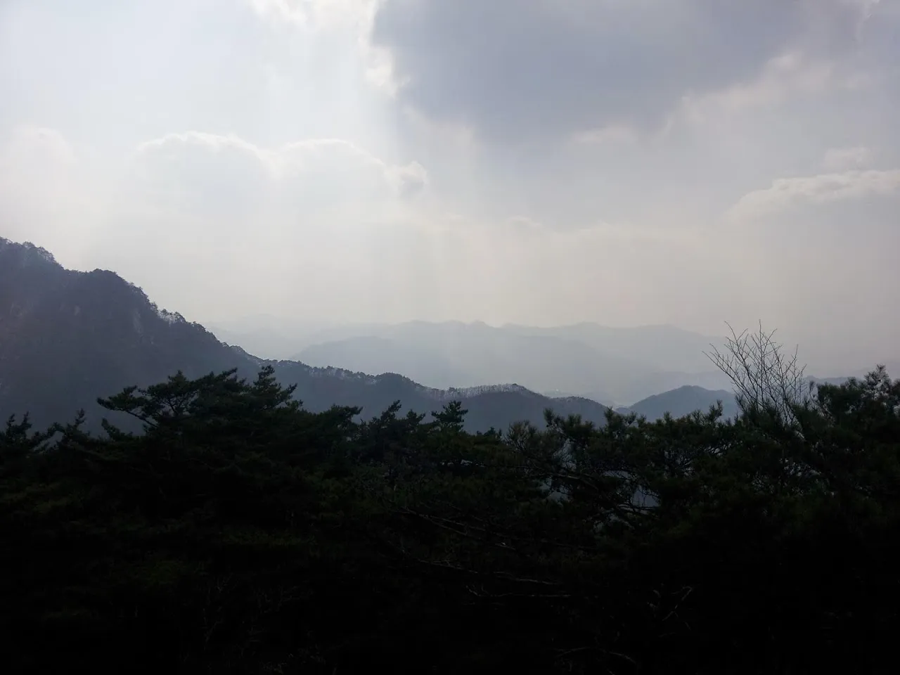 조령산(절골-촛대바위-조령산-신선암봉-절골)