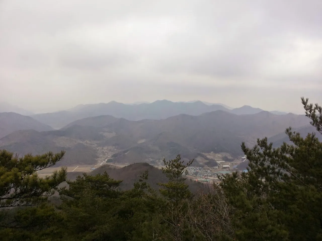 조령산(절골-촛대바위-조령산-신선암봉-절골)