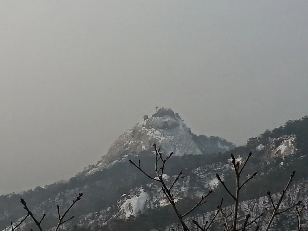북한산 족두리봉에서 의상봉까지